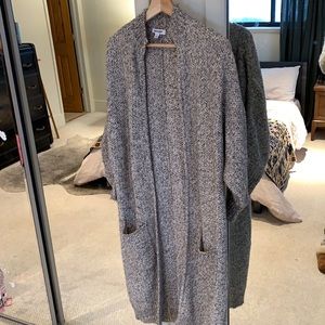Gray long sweater, sz medium